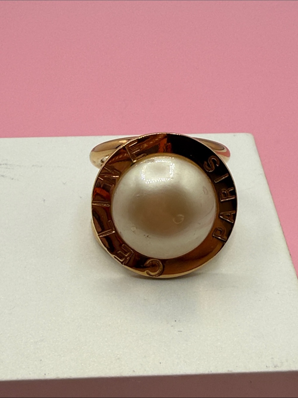 VTG Rare Celine Gold-Tone Scarf 🧣 Ring with Cream faux Pearl Accent - Picture 4 of 7